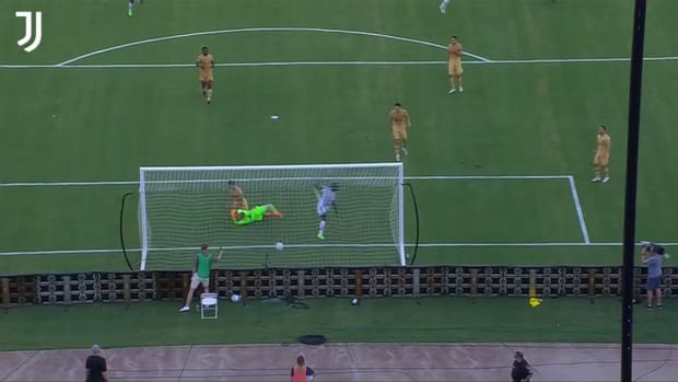 Kean's stunning brace against Barcelona